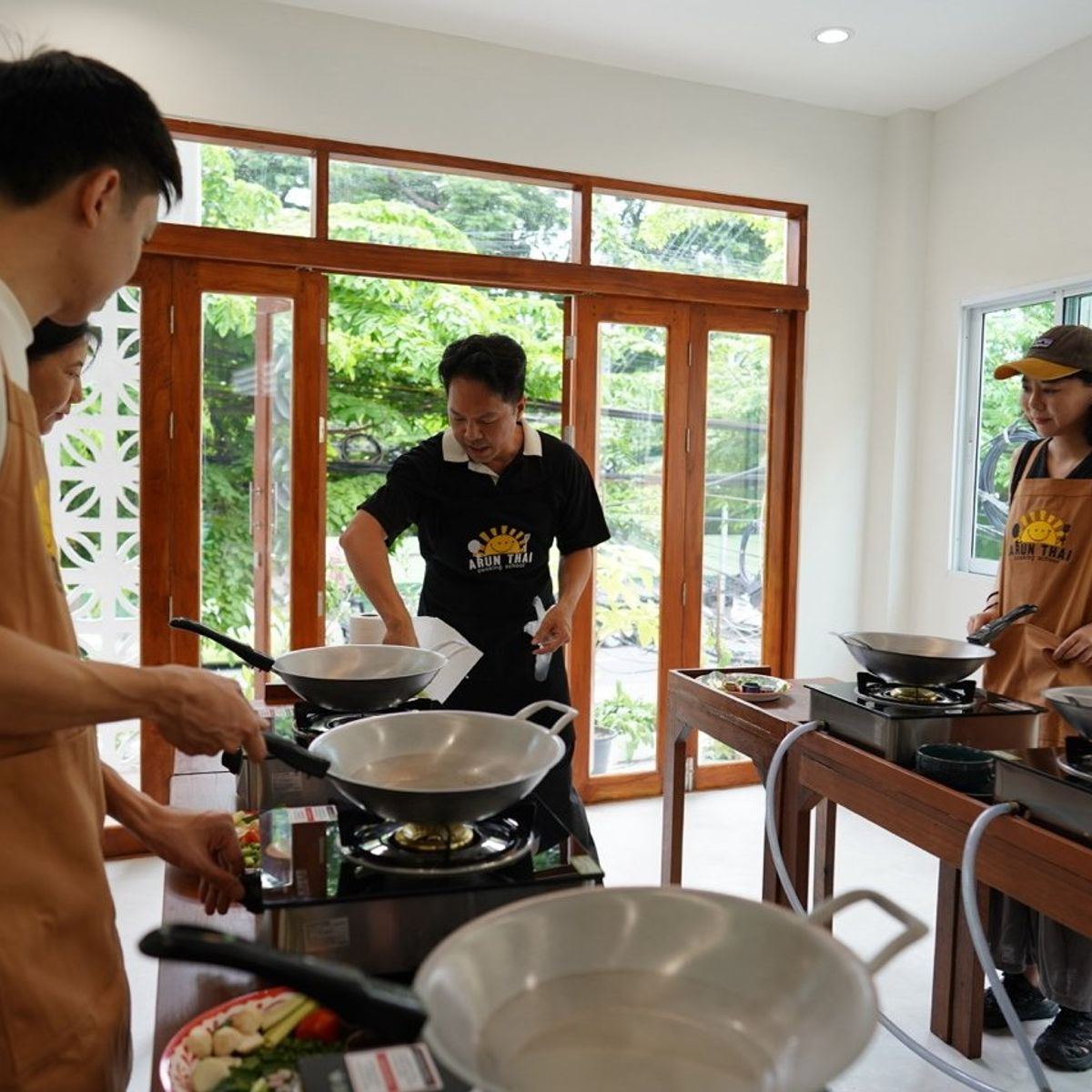 From Fresh Market to Wok: Thai Cooking with Locals in Bangkok