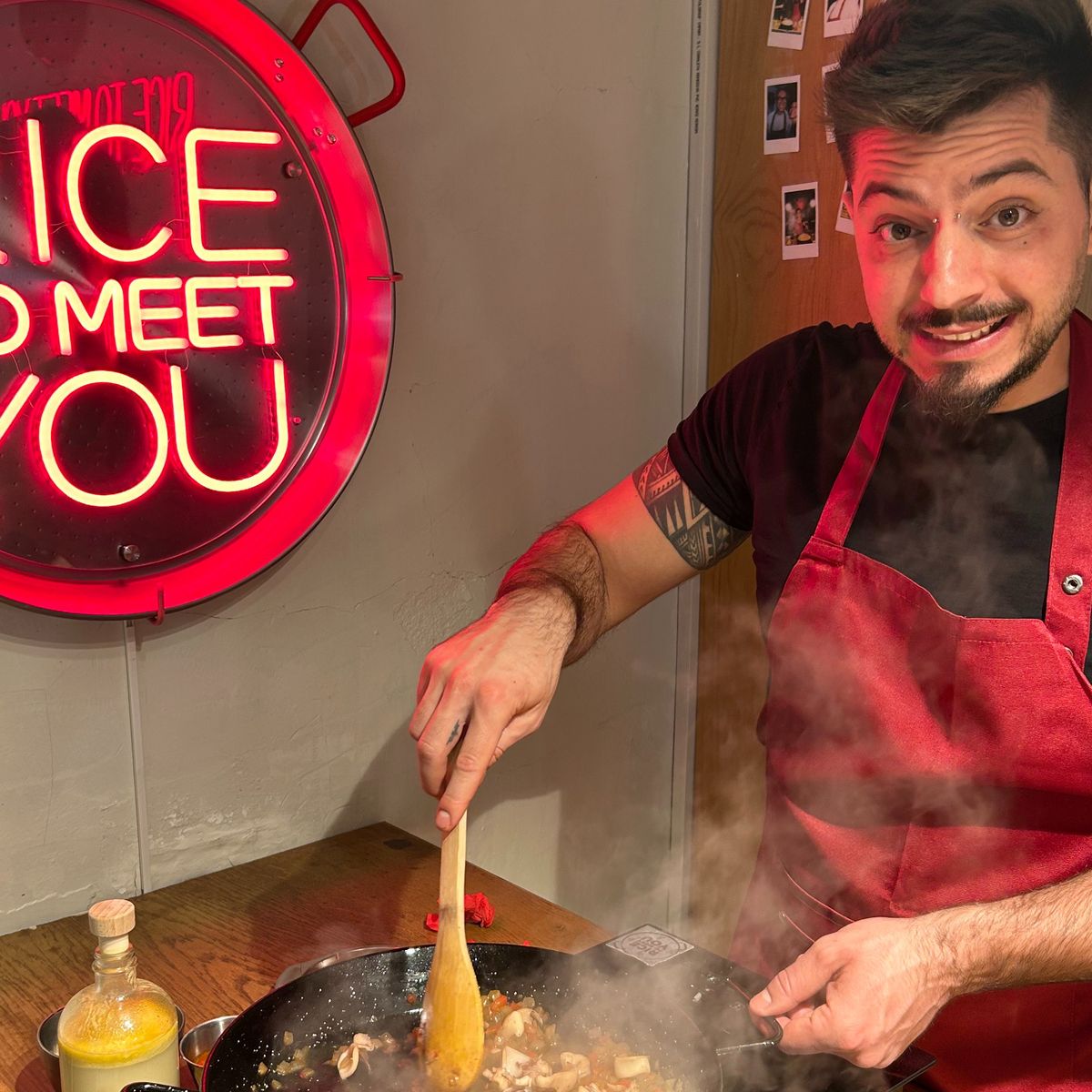Barcelona Seafood Paella Cooking Class & Dining Experience