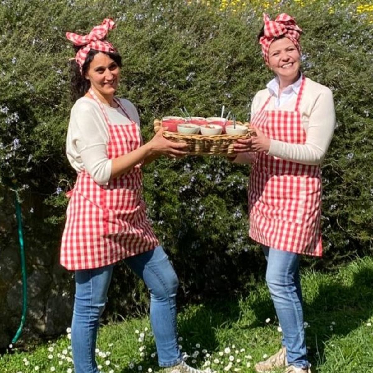 Tuscan Countryside Family-Style Cooking Class in Chianti with Wine