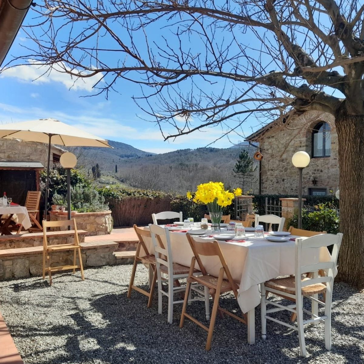 Tuscan Countryside Family-Style Cooking Class in Chianti with Wine