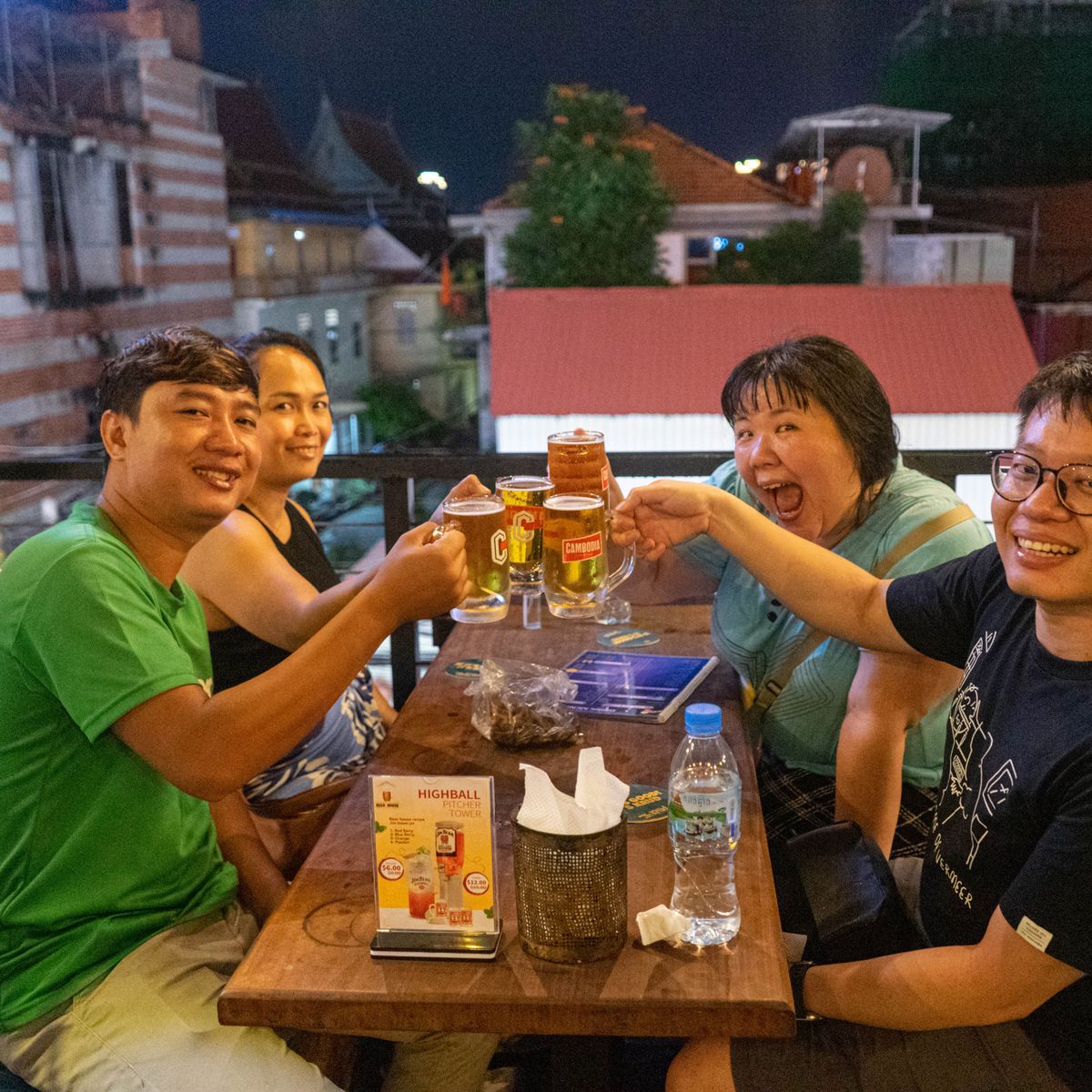 Experience an Evening Culinary Adventure in Phnom Penh with a Tuk Tuk Journey
