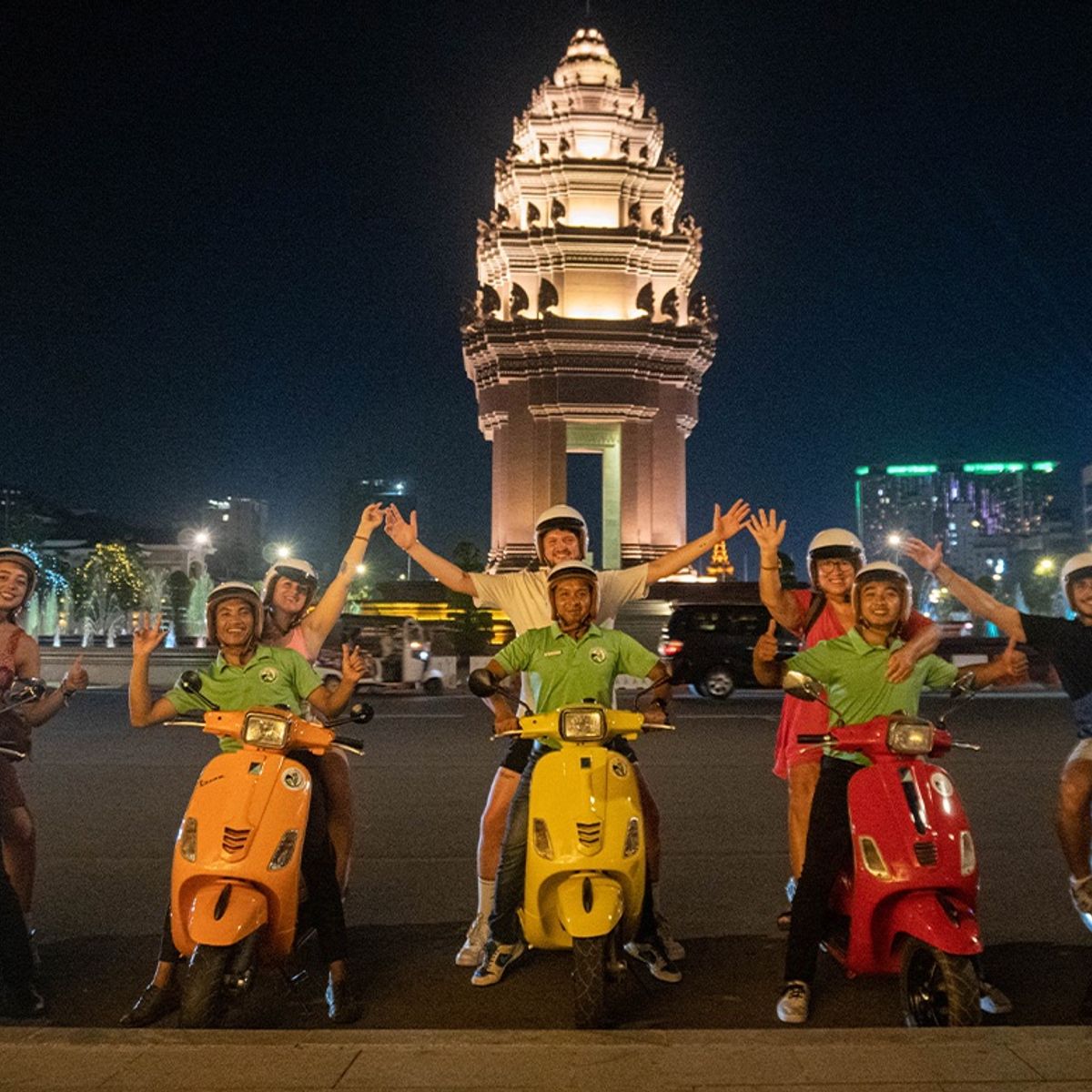 Evening Vespa Street Food Adventure in Phnom Penh