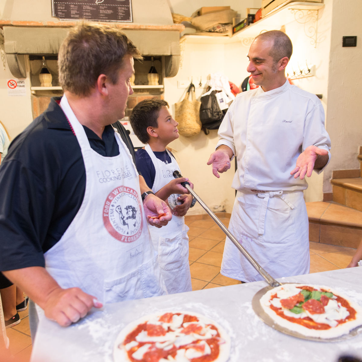 Family Fun: Pizza and Gelato Making Class in Florence