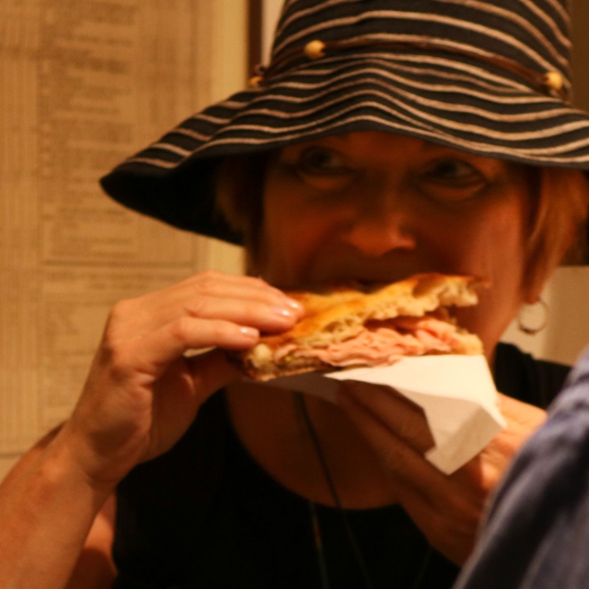 Pizza Tasting off the Beaten Path near the Colosseum at Sunset