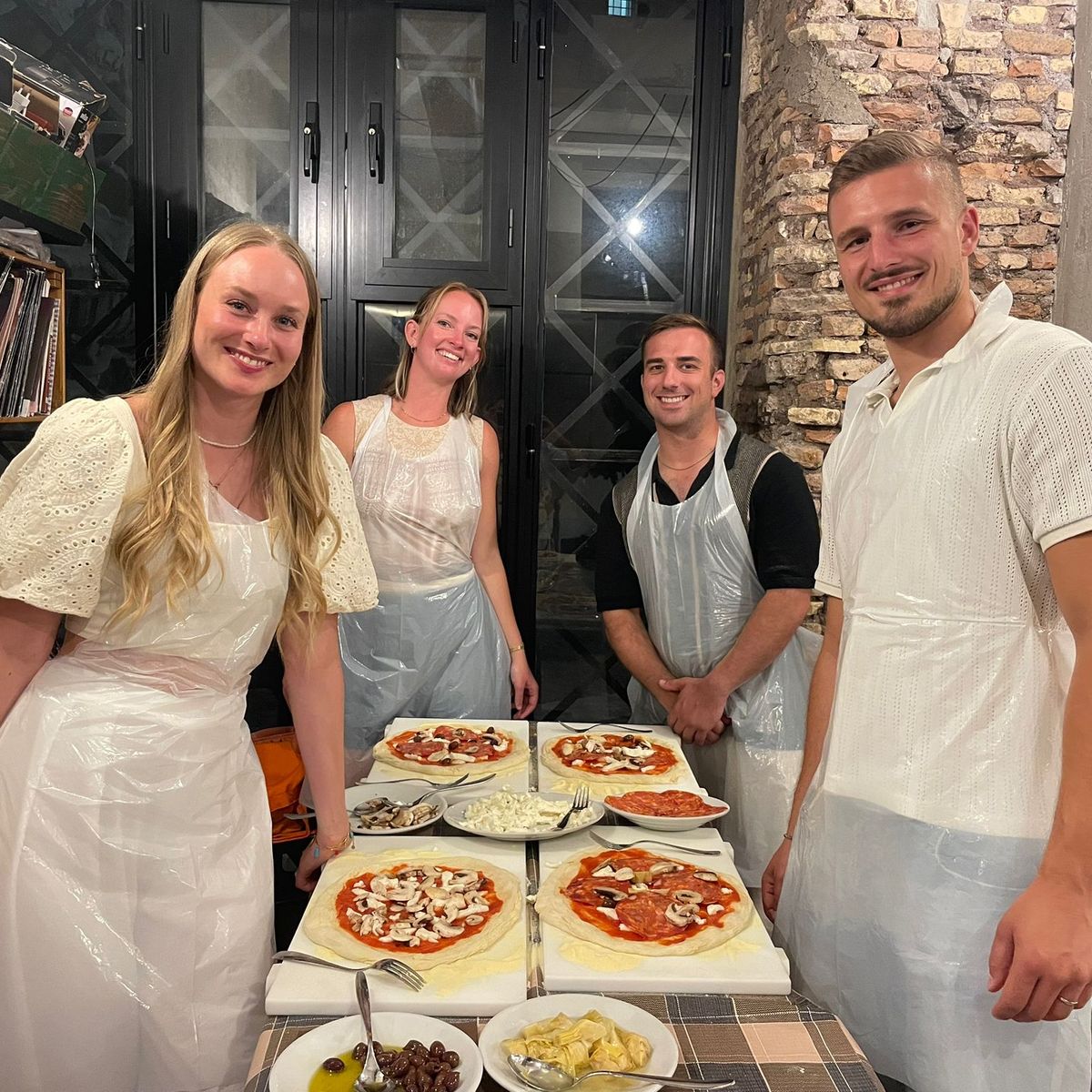 Rome Pizza & Tiramisu Workshop with Free-Flowing Fine Wine
