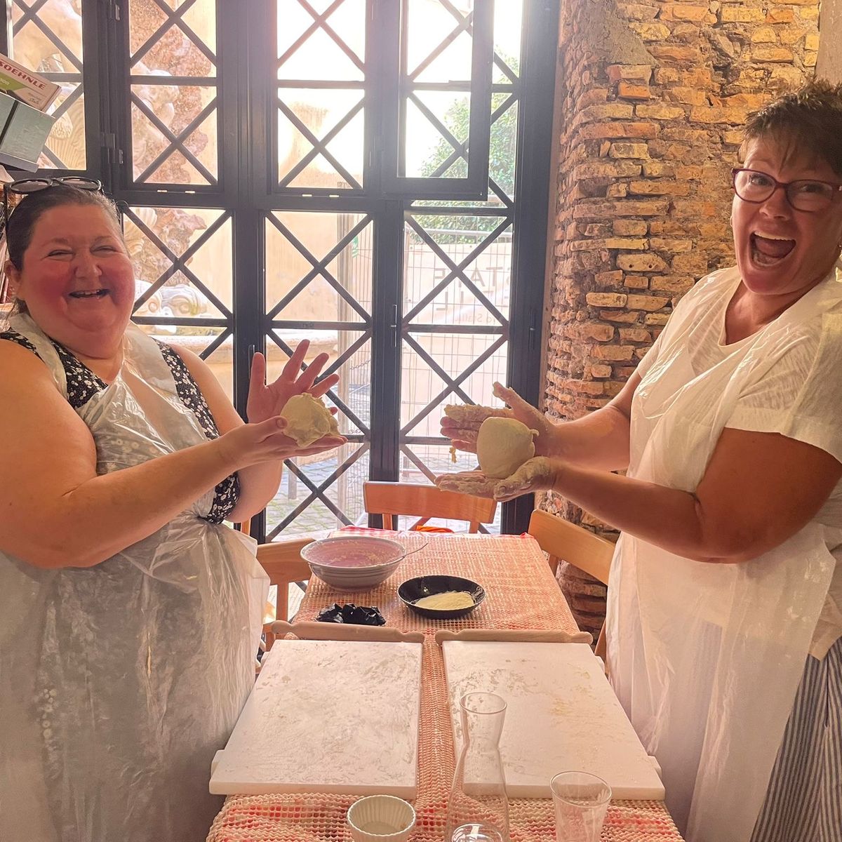 Rome Pizza & Tiramisu Workshop with Free-Flowing Fine Wine
