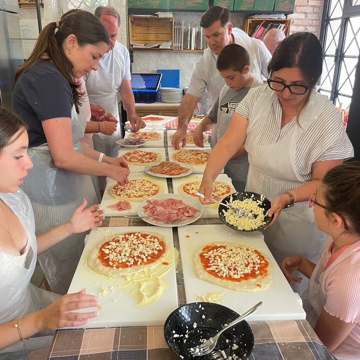 Rome Pizza & Tiramisu Workshop with Free-Flowing Fine Wine