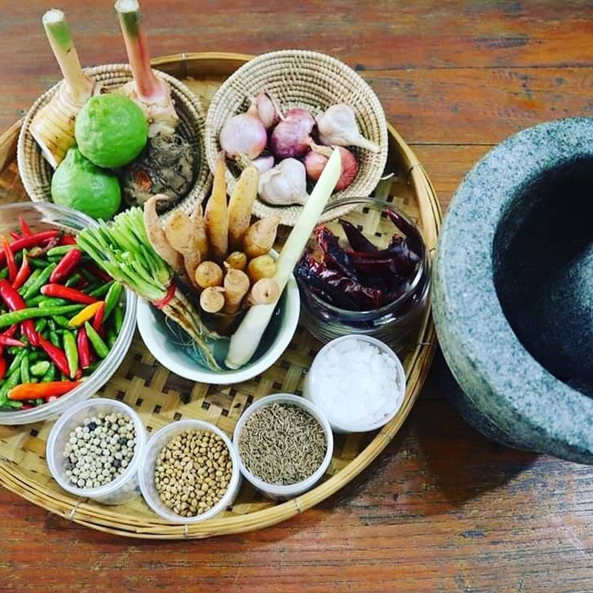 Erleben und verinnerlichen Sie die Magie der authentischen thailändischen Hausmannskost.