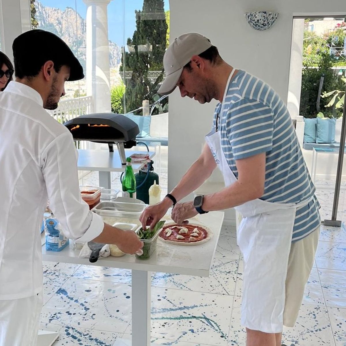 Premium Small Group Capri Pizza Making Class with Wine & Tiramisu