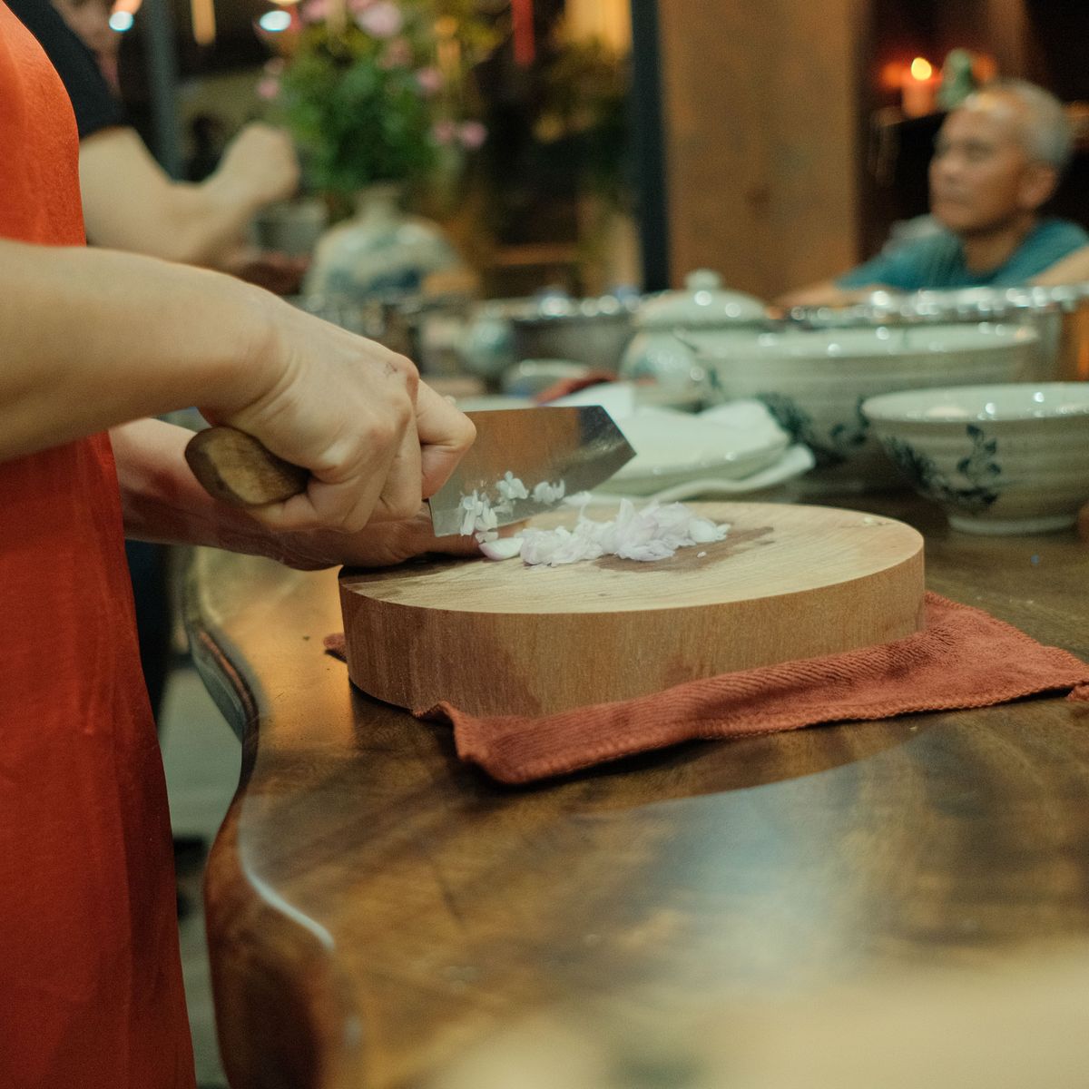 Dine With Locals