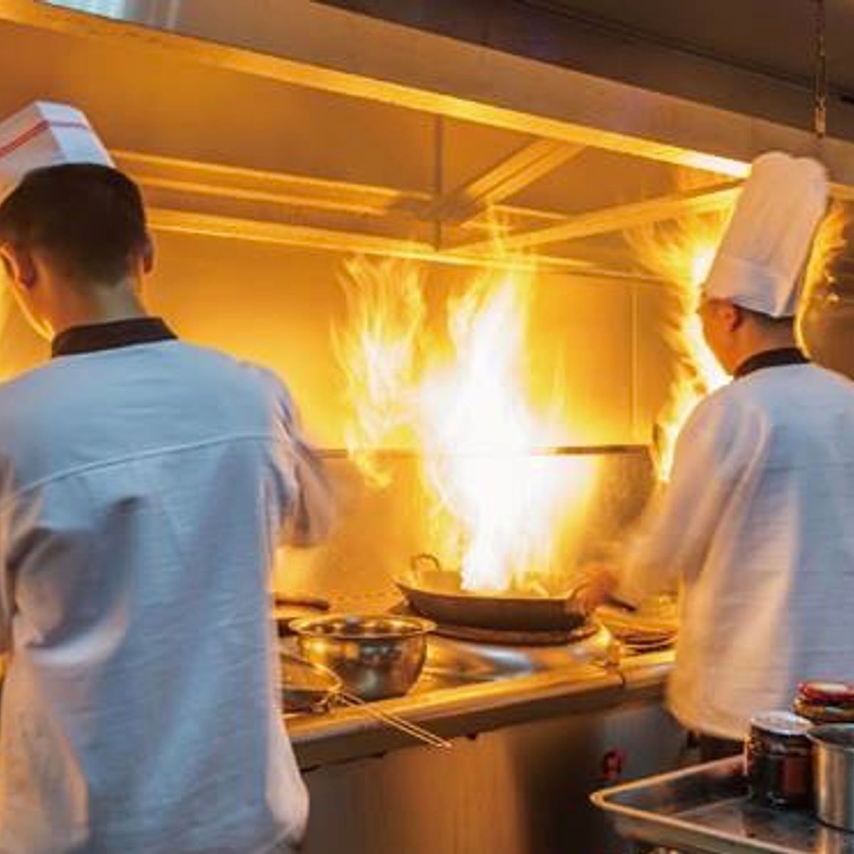 Cours privé de cuisine chinoise au wok avec un chef professionnel