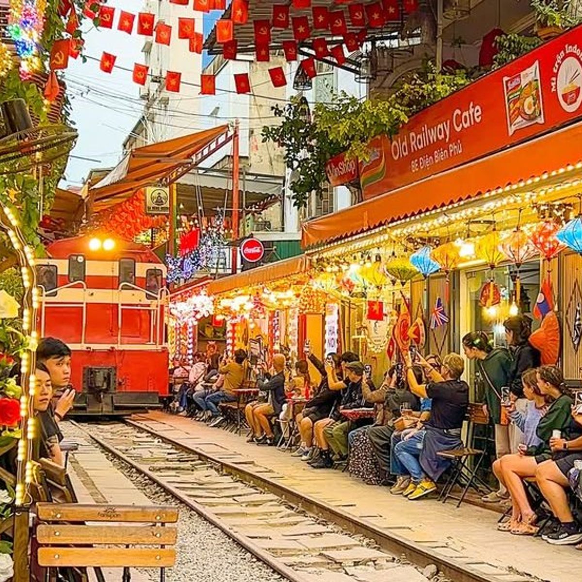 Hanoi Street Food Walking Tour Through Hidden Alleys and Local Life