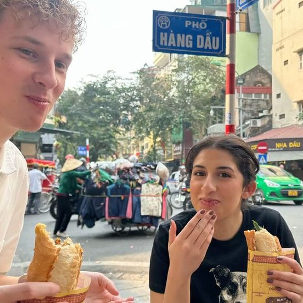 Hanoi Street Food Walking Tour Through Hidden Alleys and Local Life