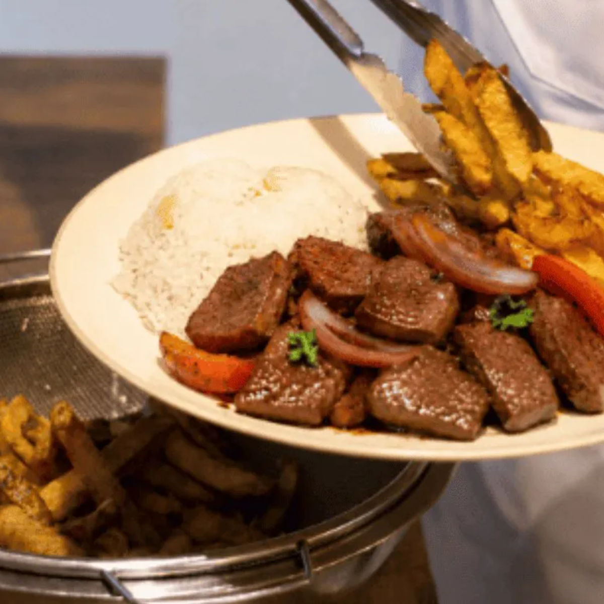 私人秘鲁烹饪大师班：Causa Rellena 和 Lomo Saltado