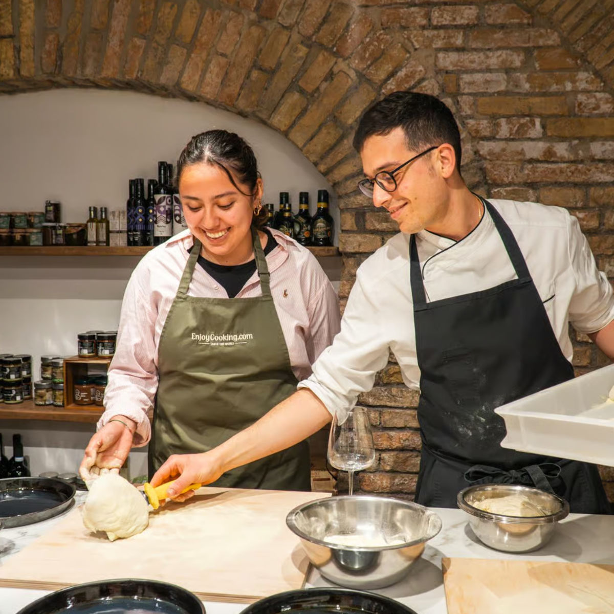 Private Roman Pizza, Supplì & Gelato-Making Experience with Wine Near the Colosseum (Up to 10 Guests)