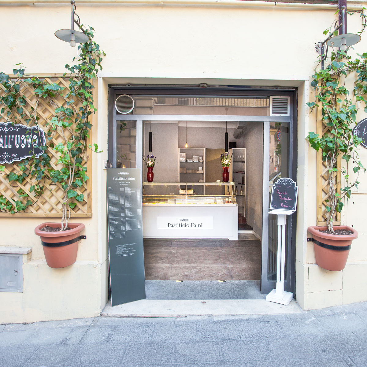 Professional Lab Pasta Experience in a Pastificio