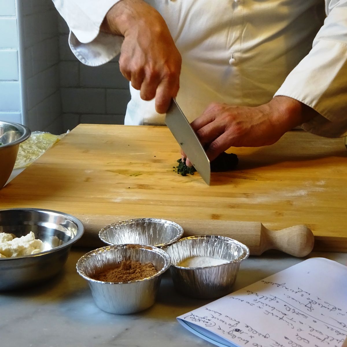 Professional Lab Pasta Experience in a Pastificio