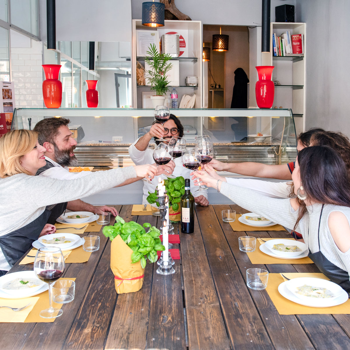 Professional Lab Pasta Experience in a Pastificio