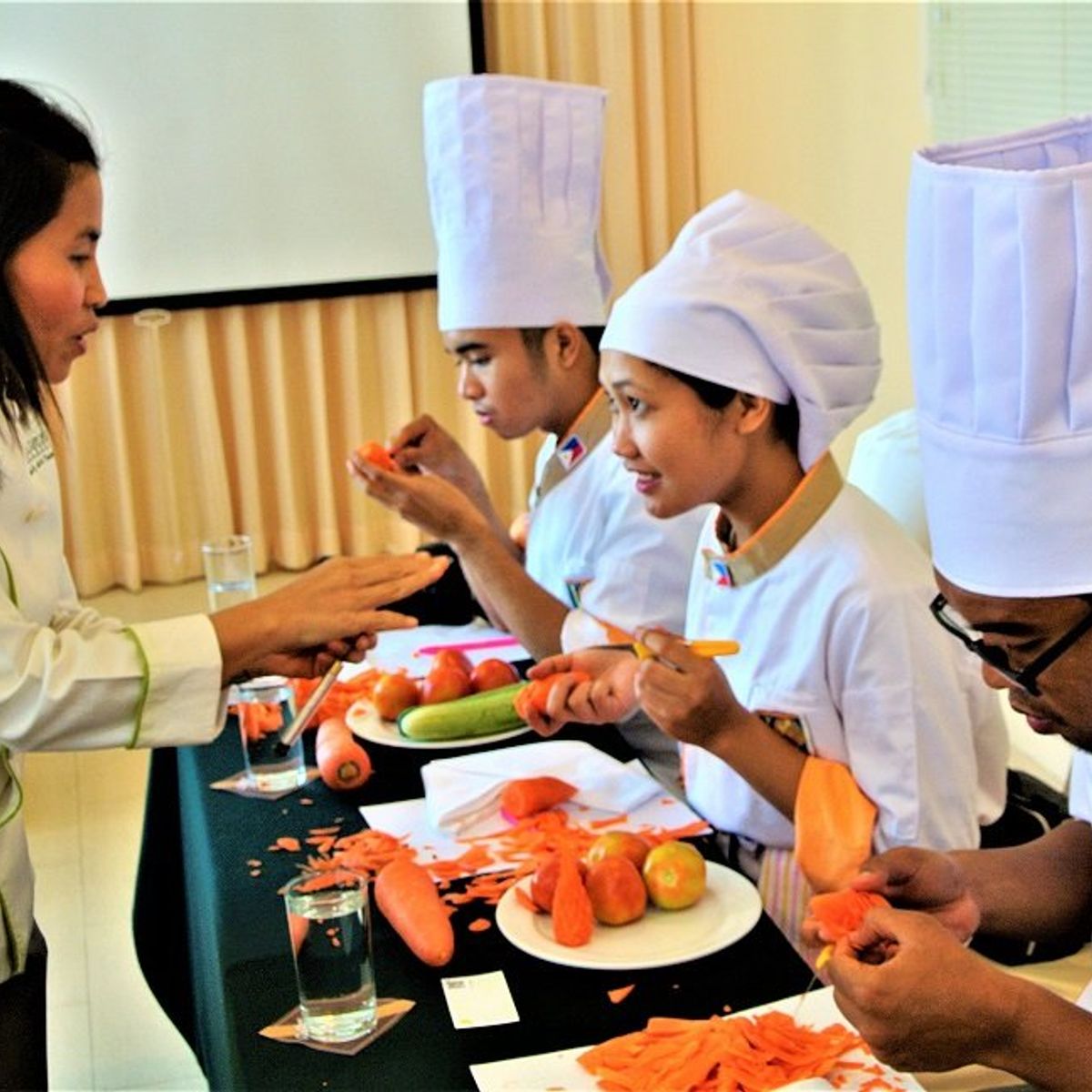 Professional Thai Fruit and Vegetable Carving Full Day Class