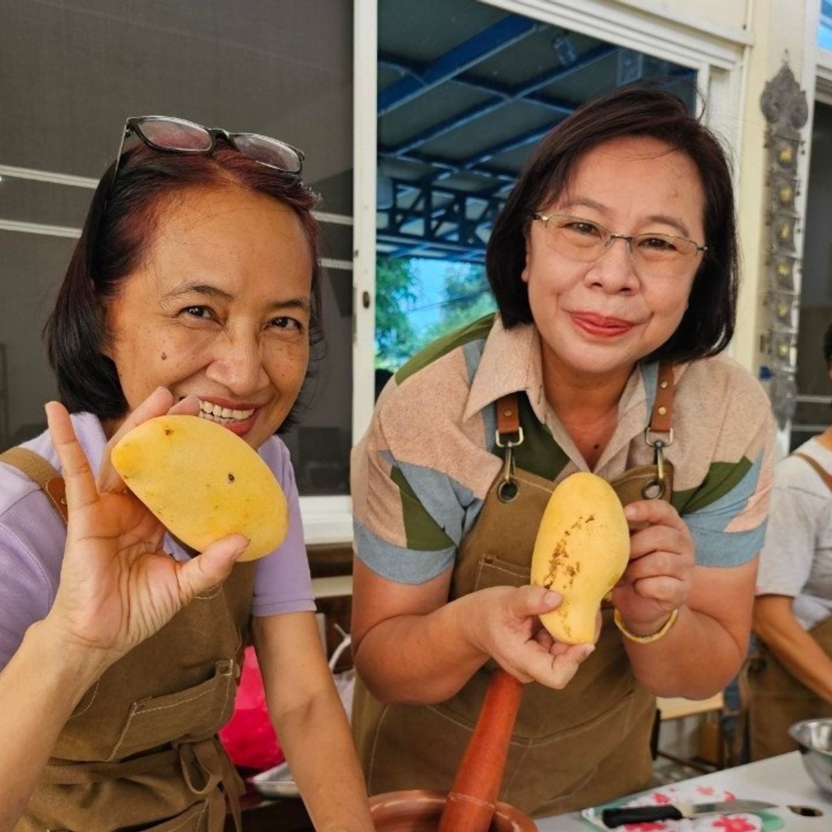 Cooking Experience with Market Tour and Experience Thai Herbal Tea Tasting