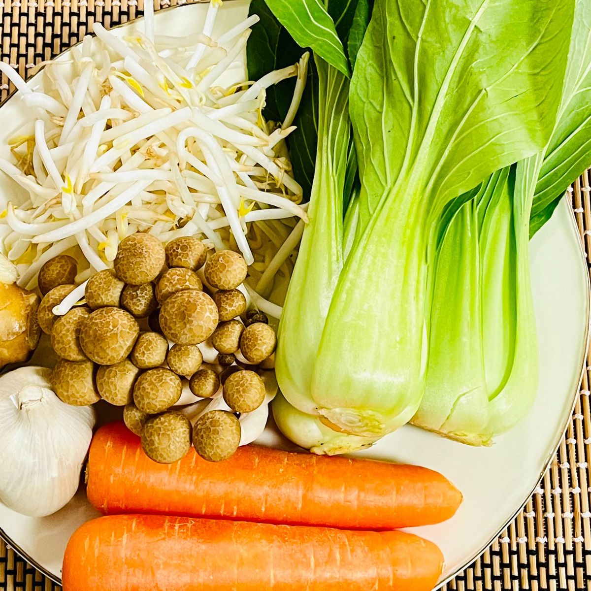 Vegetarian-Friendly Ramen Experience: Soy Sauce or Miso Flavors