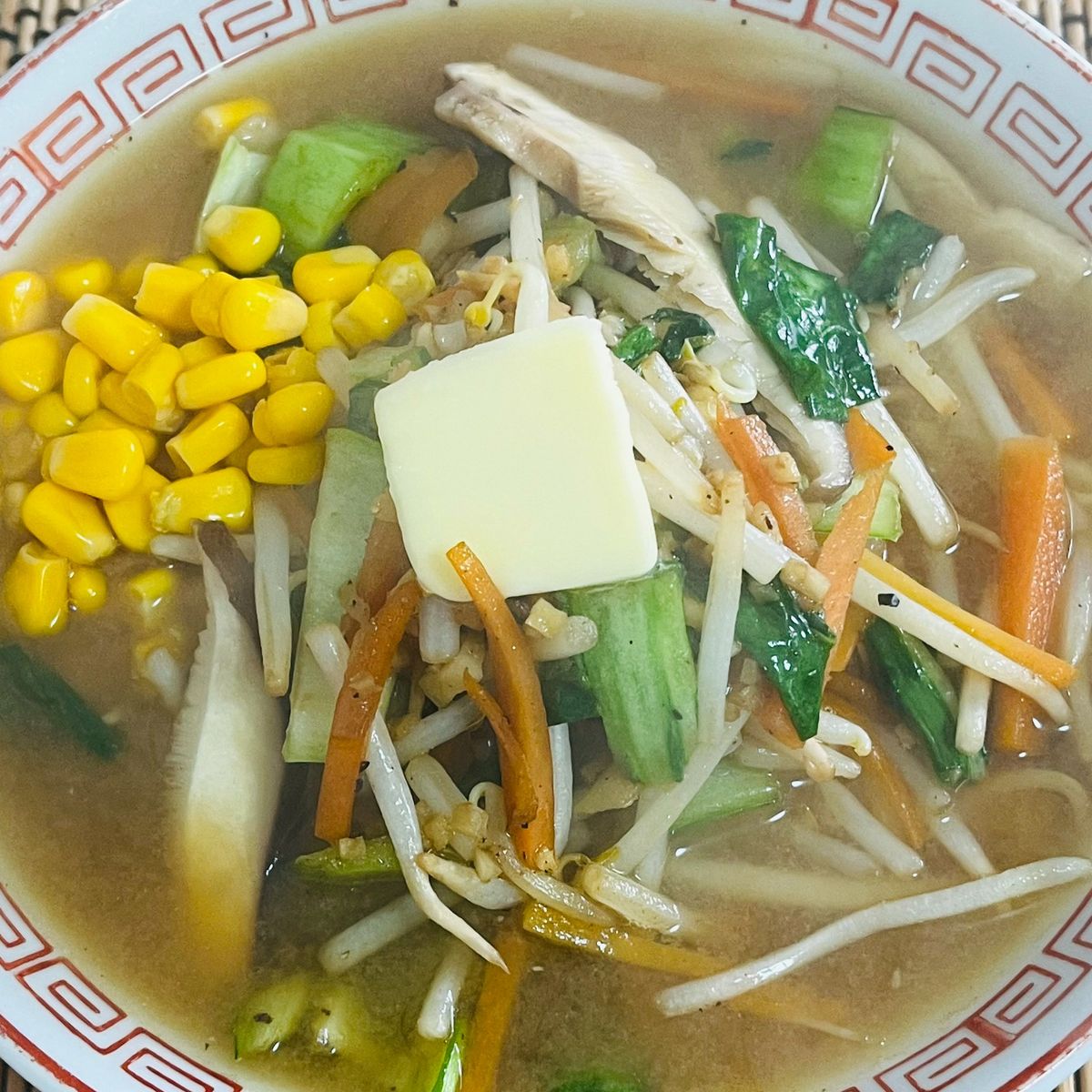 Vegetarian-Friendly Ramen Experience: Soy Sauce or Miso Flavors
