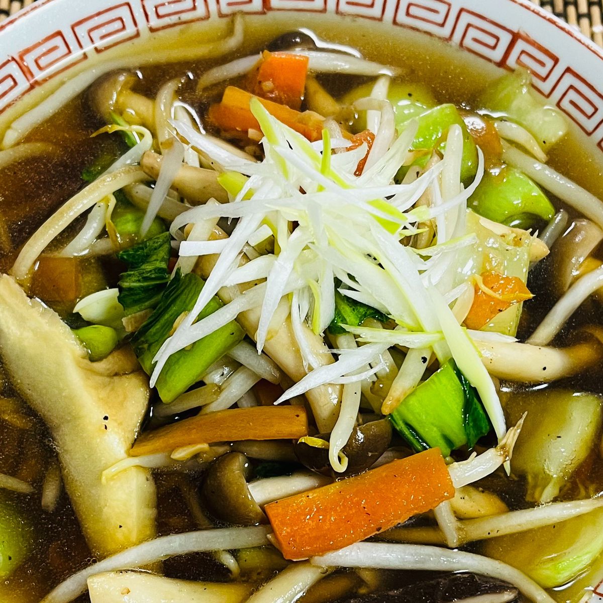 Vegetarian-Friendly Ramen Experience: Soy Sauce or Miso Flavors