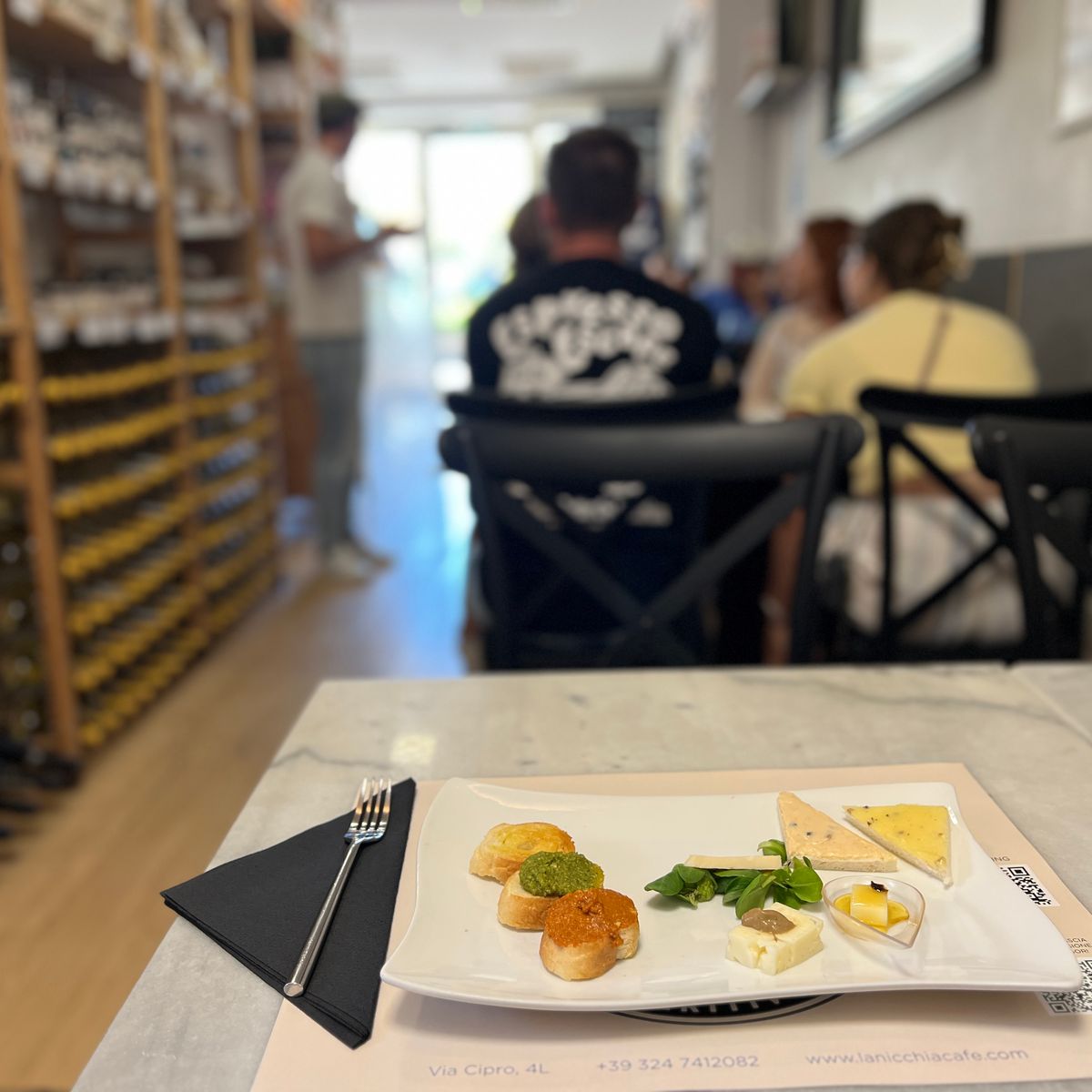 Rome Food Walking Tour & Local Market Experience