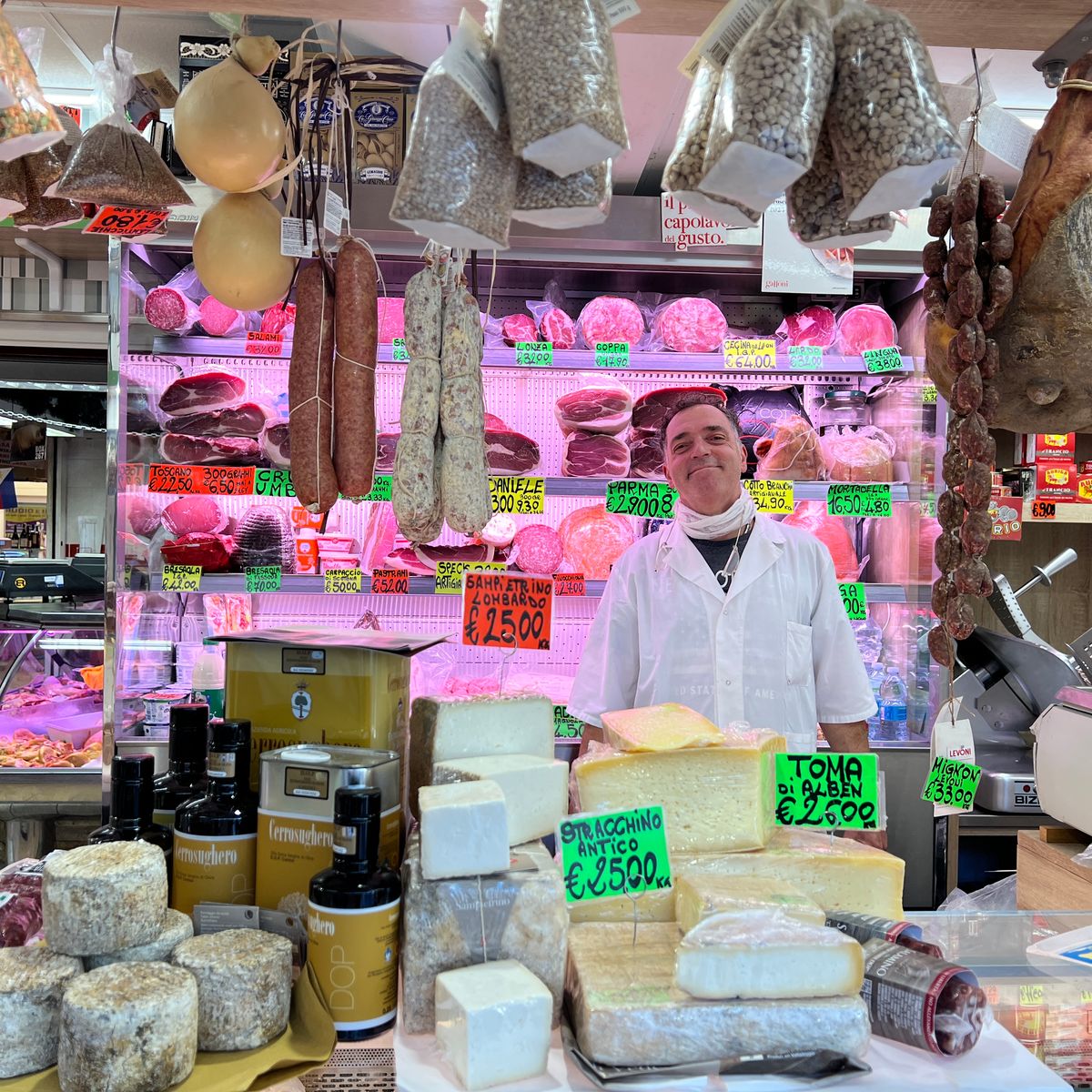 Rome Food Walking Tour & Local Market Experience