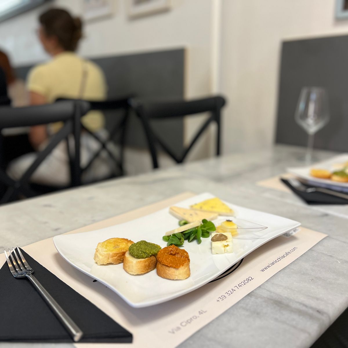 Rome Food Tour with Unlimited Tastings & Barolo Wine by the Vatican