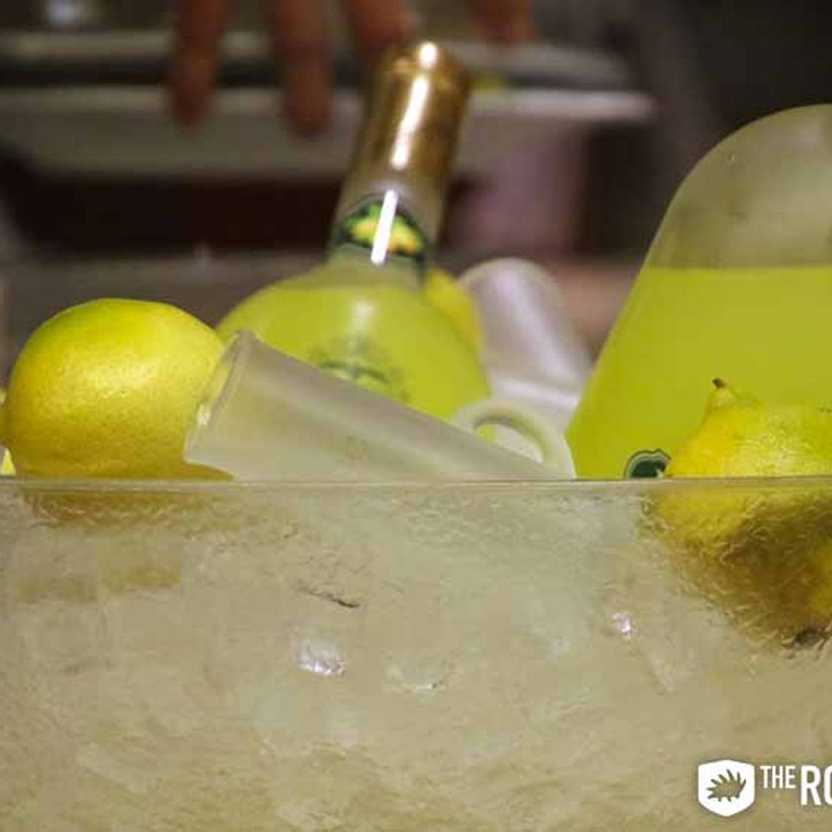 Rome Foodie Tour in Trastevere with Wine & Dinner