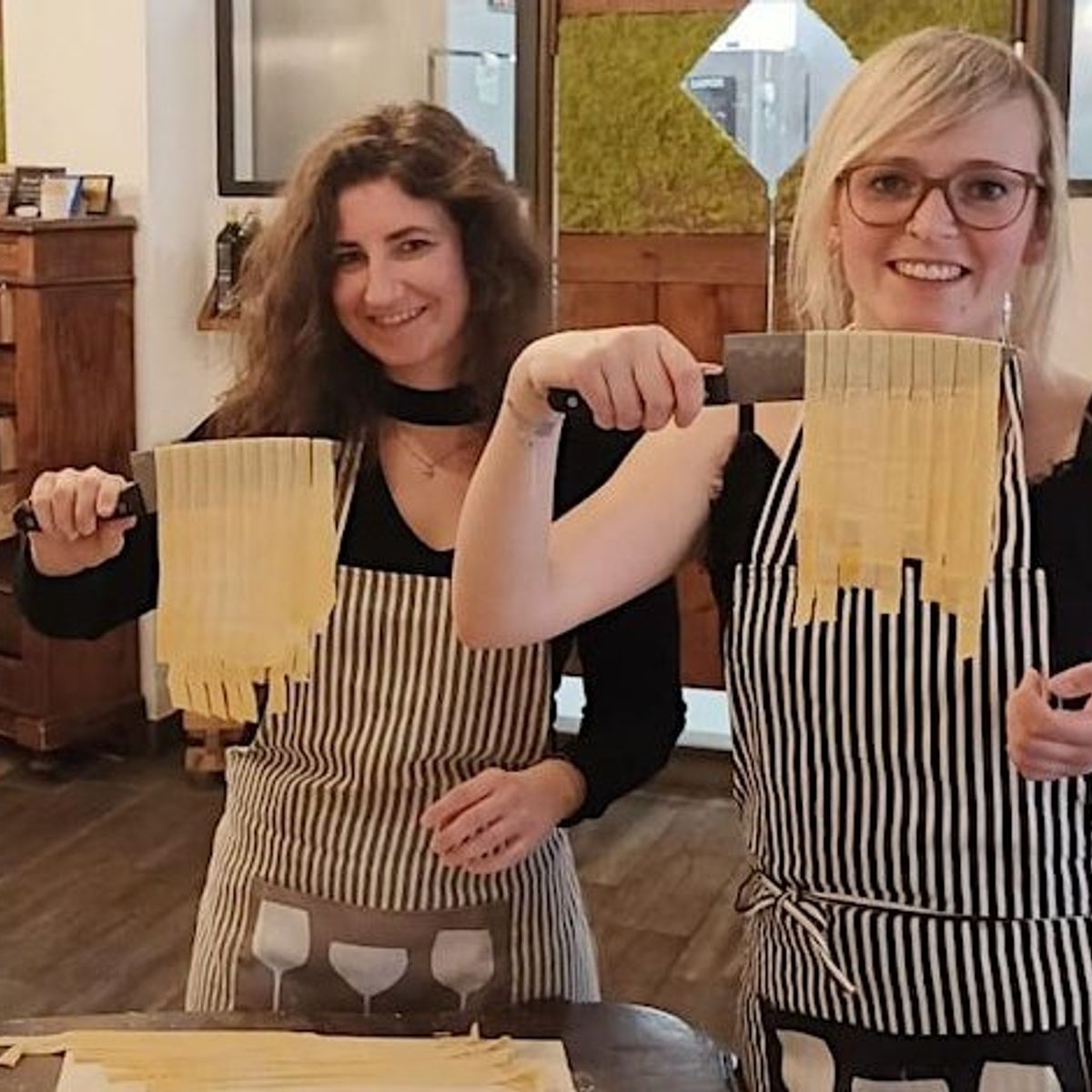 Pasta and Tiramisu Culinary Class with Wine Tasting in Rome