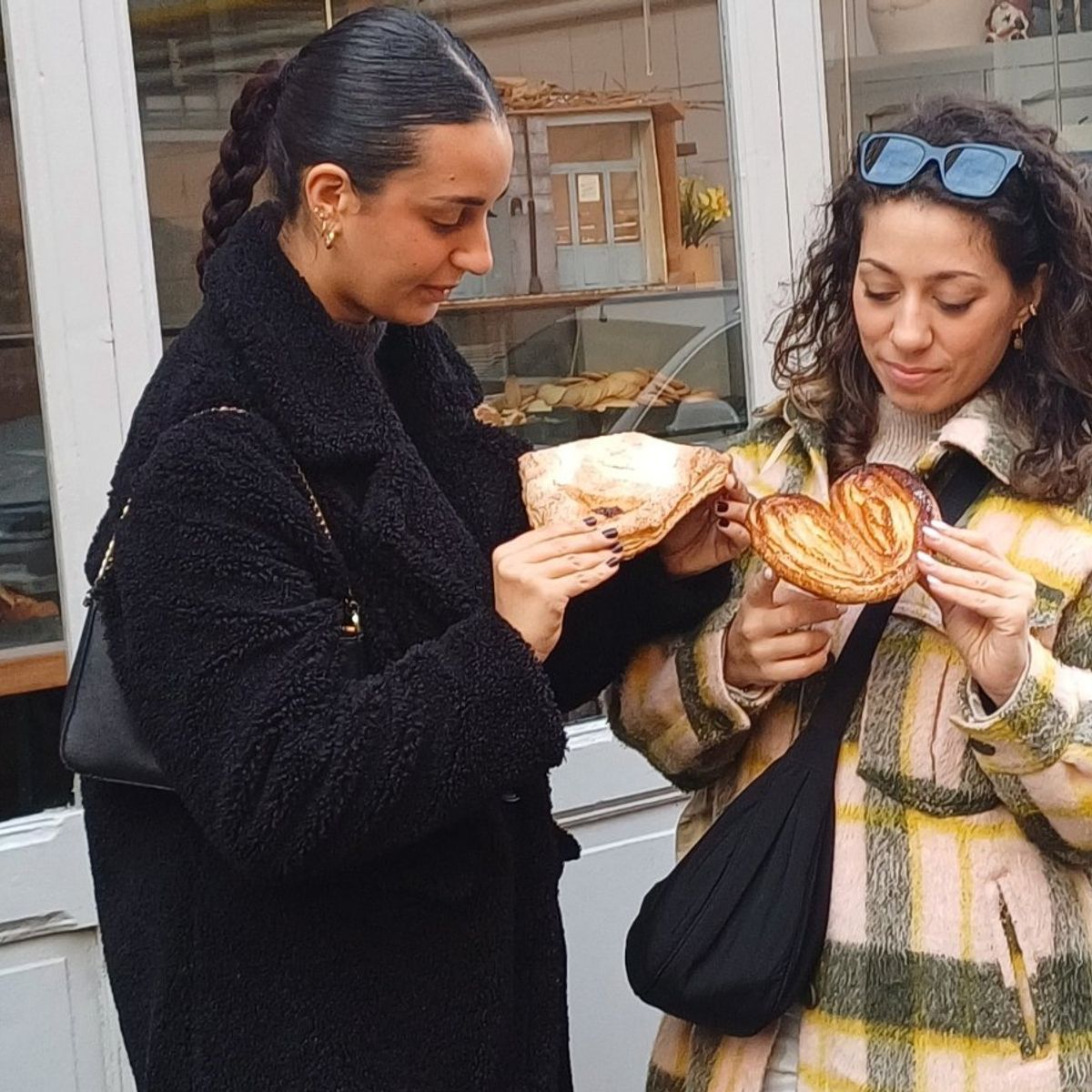 Rome: The Authentic Maritozzi Breakfast Tour in Trastevere