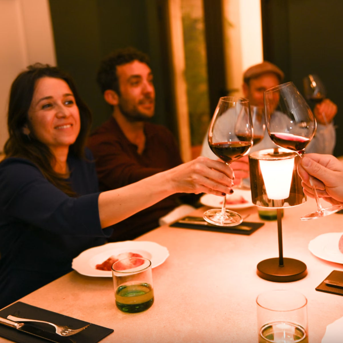 Dîner VIP à Rome : Truffe, vin et vue exclusive sur la fontaine de Trevi