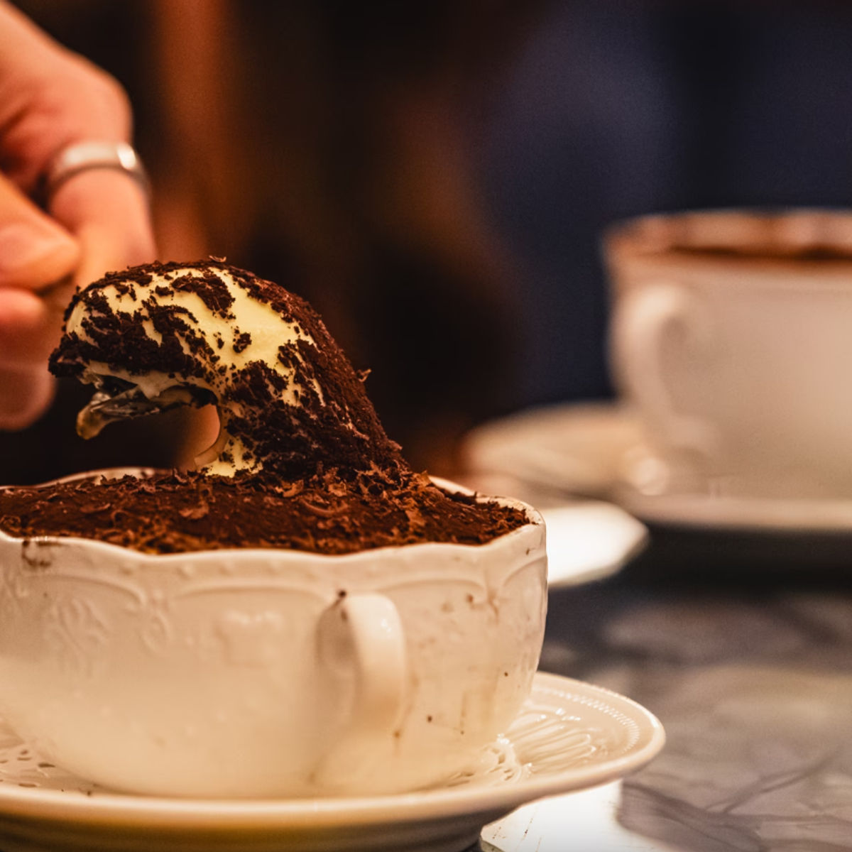 Dîner VIP à Rome : Truffe, vin et vue exclusive sur la fontaine de Trevi