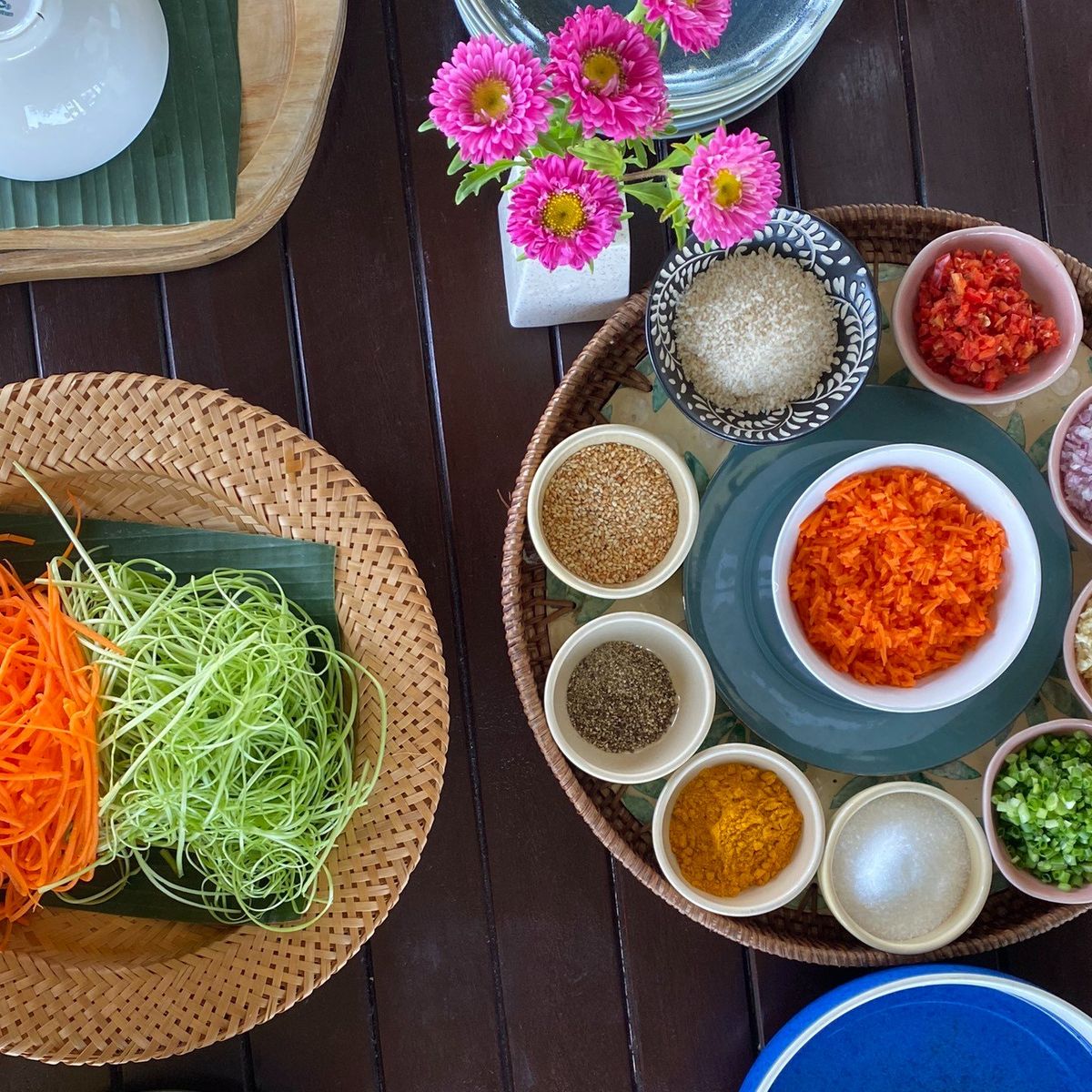 Market Tour, Countryside Bicycle Ride, and Cooking Class Experience in Hoi An