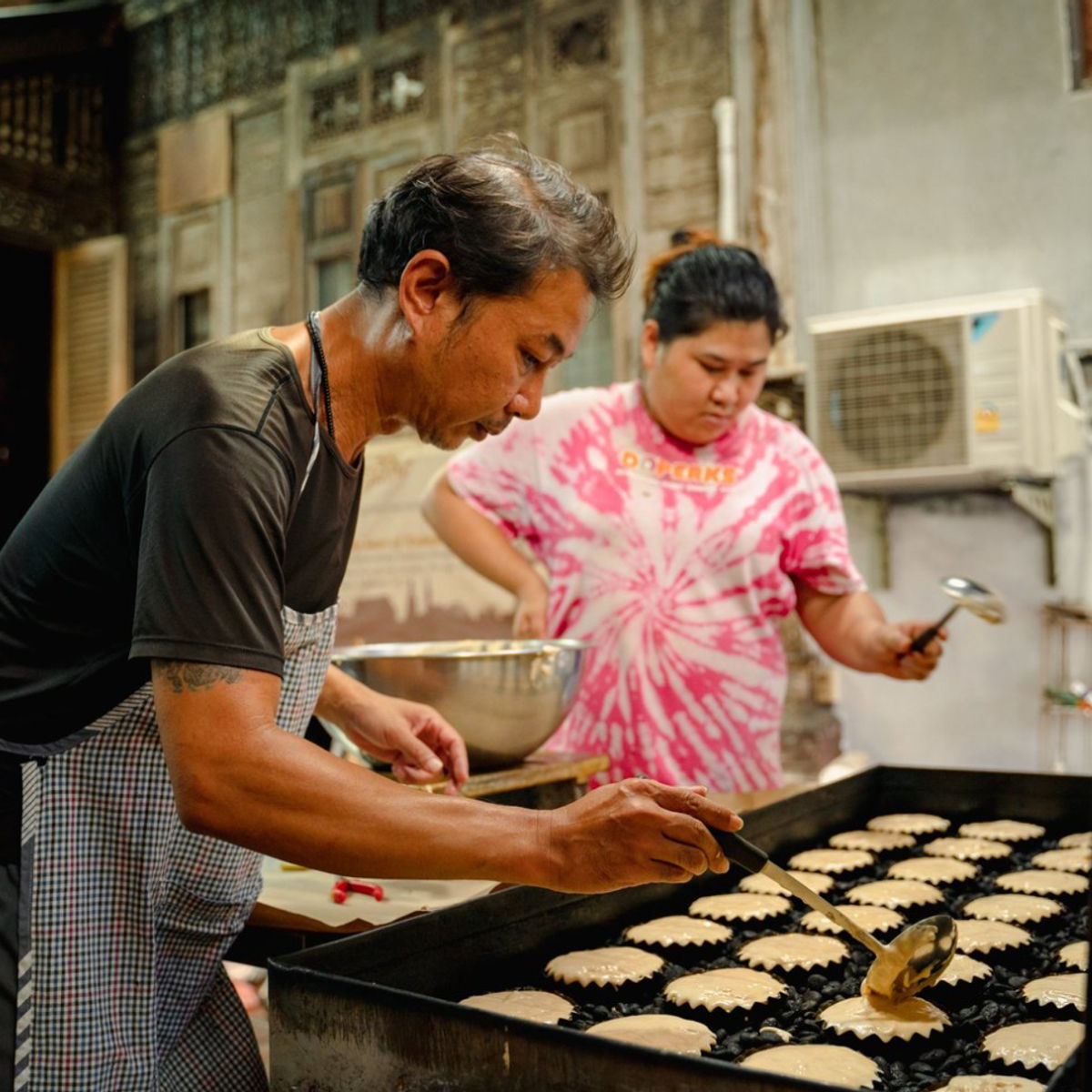 Royal Canapes & Multicultural Flavors Experience