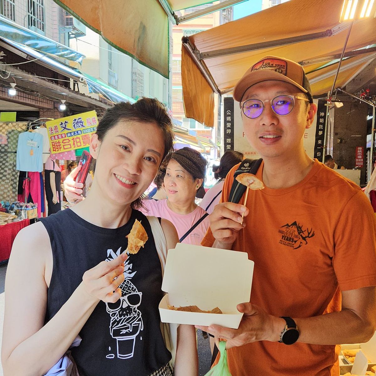 Taipei Market Secrets & The Ultimate Beef Noodle Soup Experience