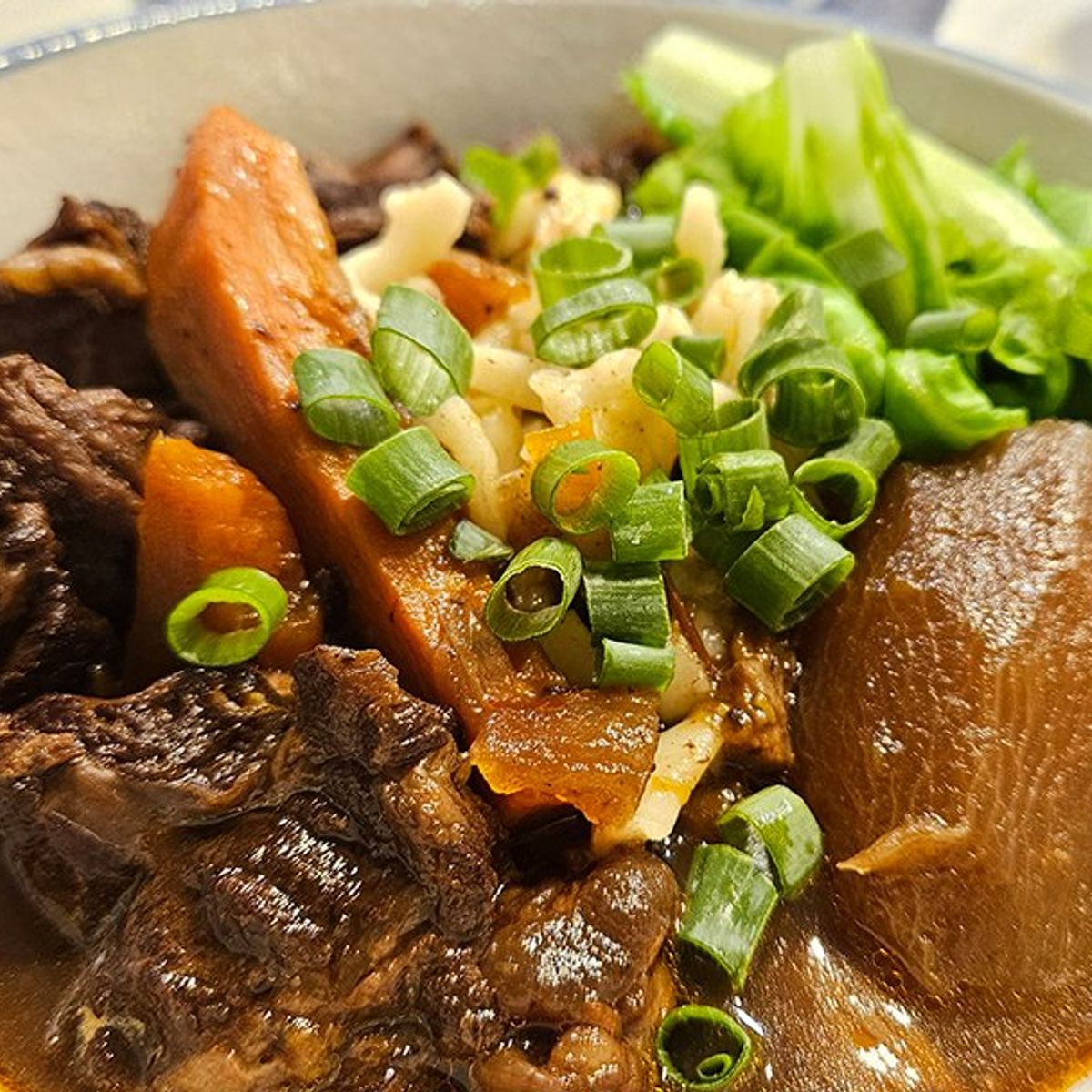 Taipei Market Secrets & The Ultimate Beef Noodle Soup Experience