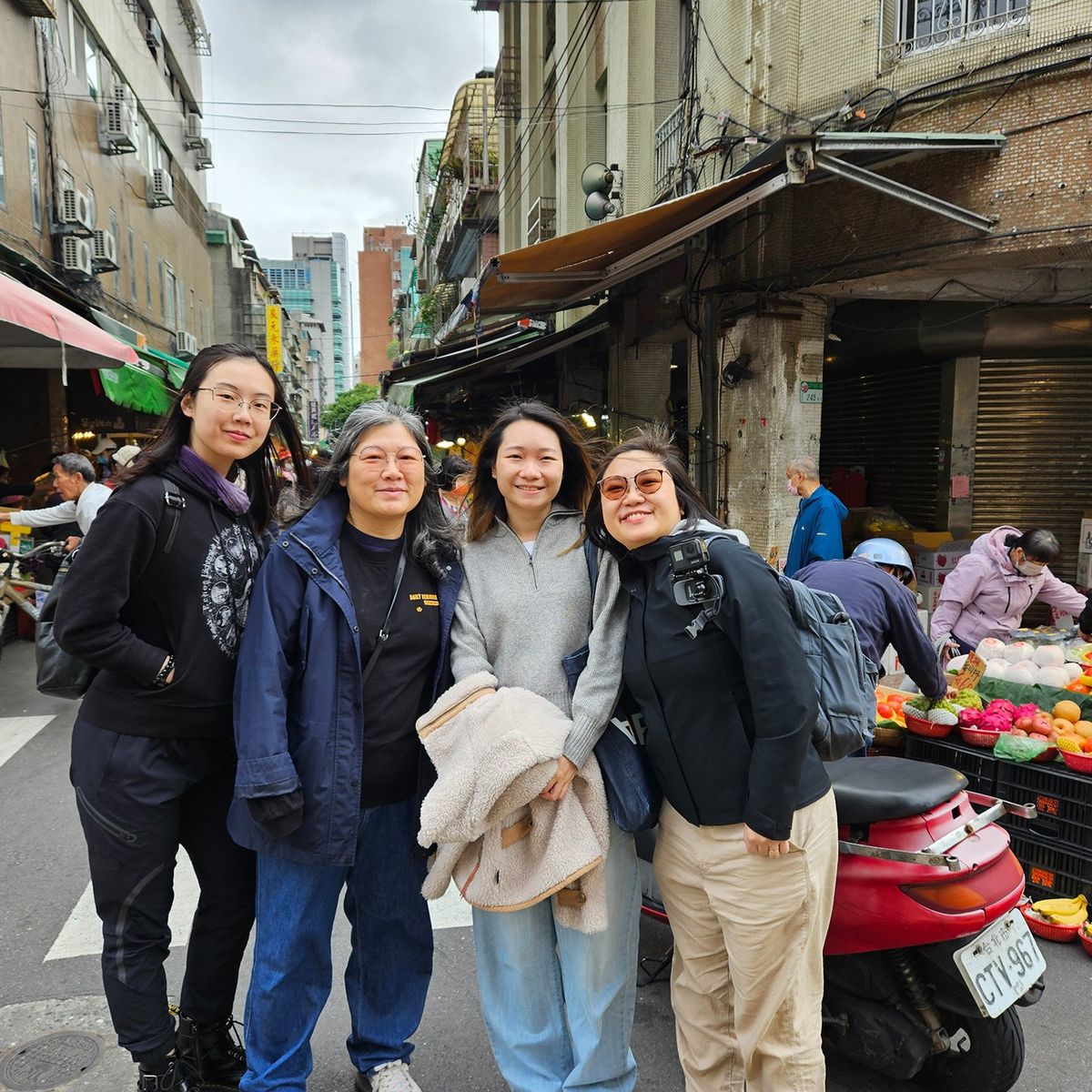 Taipei Market Secrets & The Ultimate Beef Noodle Soup Experience