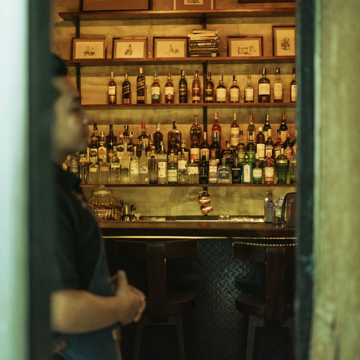 Secrets of Saigon: A Hidden Speakeasy & Cocktail Adventure