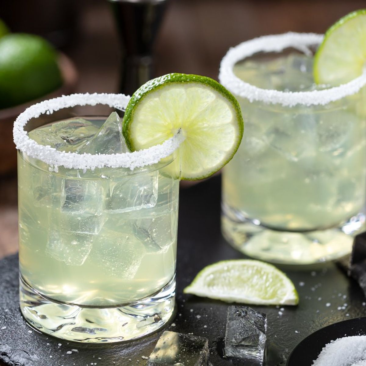 Hanoi Cocktails & Cuisine Experience: Mix, Pair, and Savor