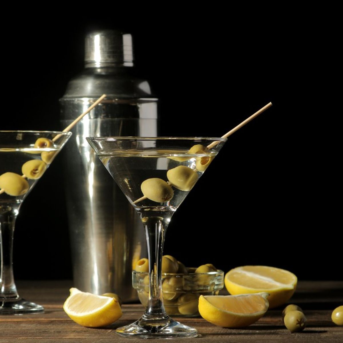 Hanoi Cocktails & Cuisine Experience: Mix, Pair, and Savor