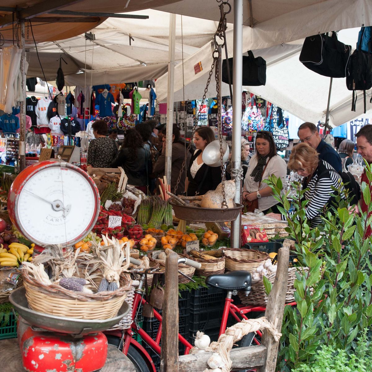 Food Tour of Rome with Campo De Fiori, Jewish Quarter and Trastevere