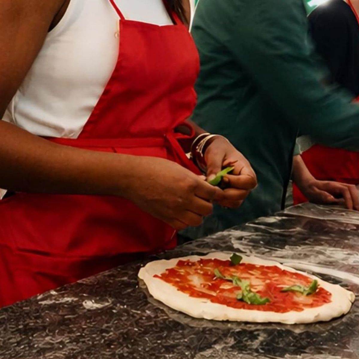Sorrento: Authentic Pizza Making Experience in the City Center
