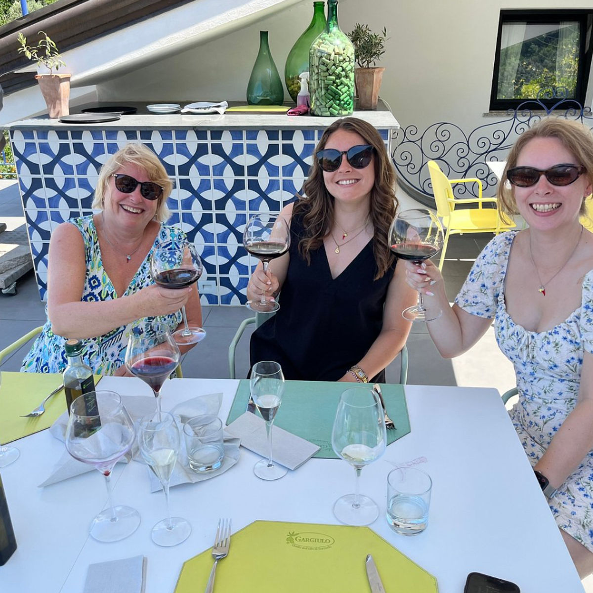 Sorrento Coast Wine Tasting with Five Wines & Local Delicacies