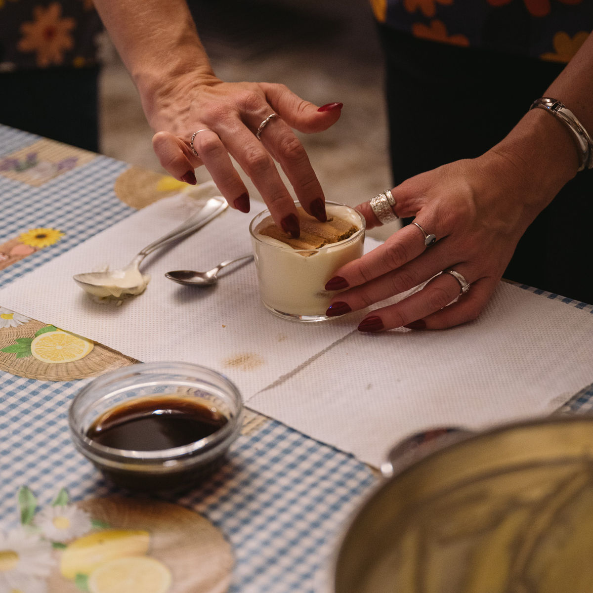 Authentic Sorrento Pasta & Tiramisu Cooking Class with Wine