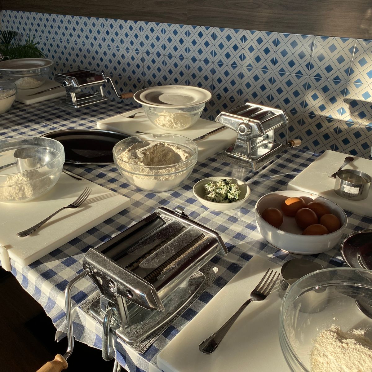 Authentic Sorrento Pasta & Tiramisu Cooking Class with Wine