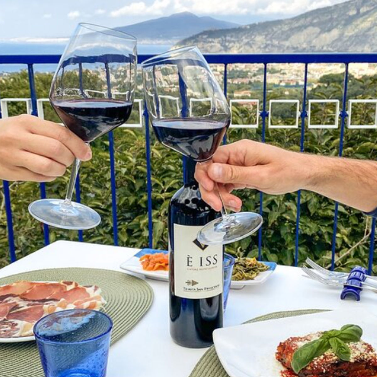 Sorrento Pizza Making Experience with Vesuvius Views