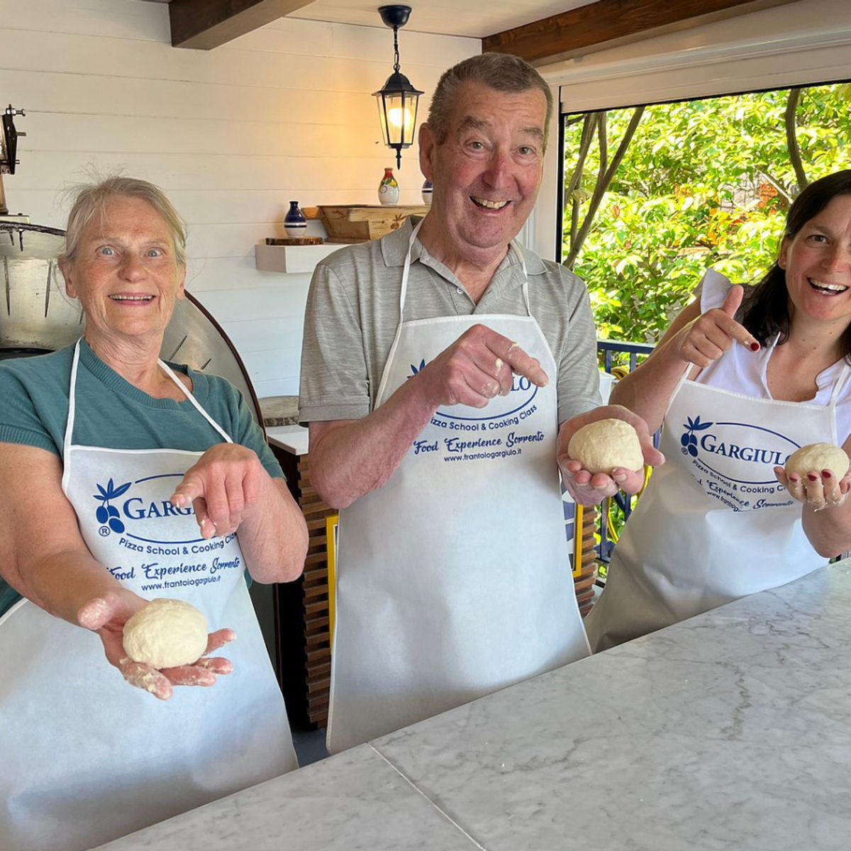 Sorrento Pizza Making Experience with Vesuvius Views